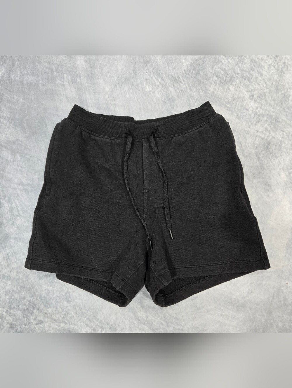 lululemon athletica Men’s Black Athletic Drawstring Shorts
